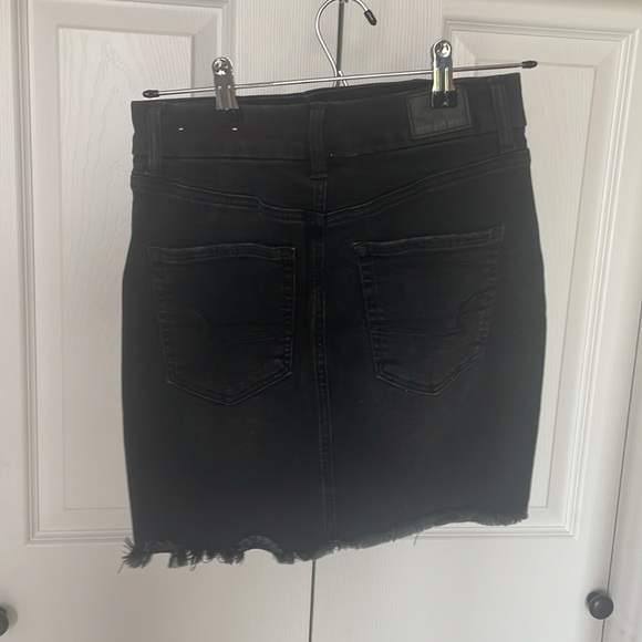 Bundle of Two American Eagle Curvy High-Rise Mini Denim Skirts, Size 0 Regular - Picture 5 of 9